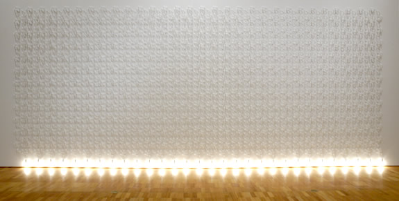 Jonathan Jones, Lumination fall wall weave 2004/2006